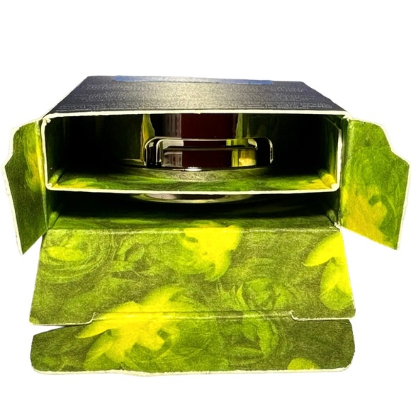 Urban Decay Eyeshadow .05 oz “SPIKE” - Picture 7 of 7